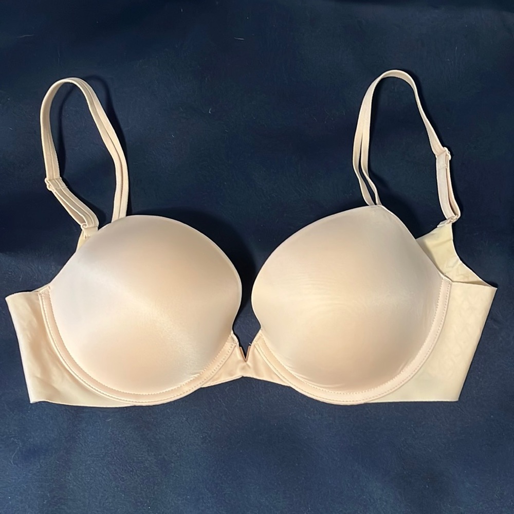 Victoria’s Secret Nude Bra